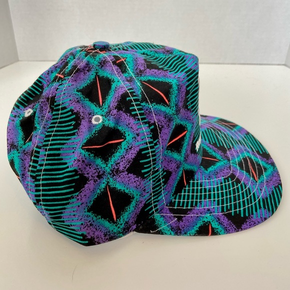 Vintage Royal Lubricants Trucker Hat Retro Snapback Cap Purple Blue Geometric - Picture 2 of 5